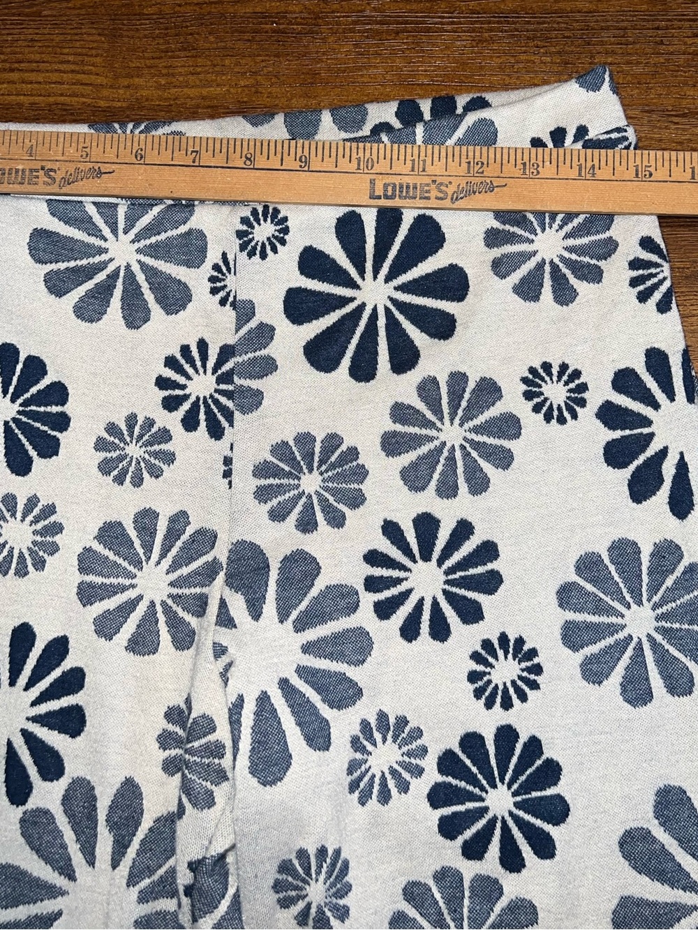 Tullabee Navy Blue White Daisy Knit Flared Stretch Pants Leggings Size M/L - Picture 9 of 11